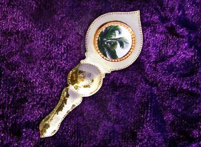Aranmula Kannadi 1 Inch Metal Mirror with Handle for Souvenir Gifting and Home Decor thumbnail 1